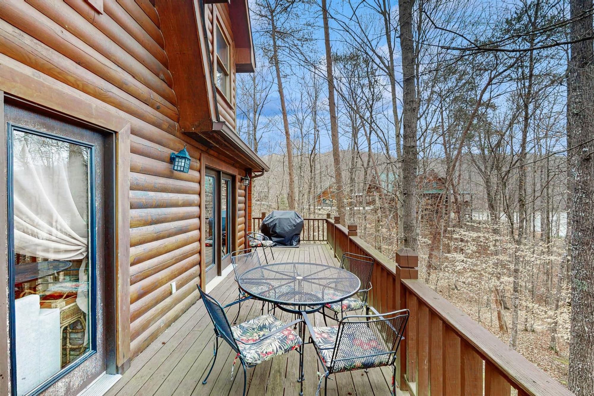 Other Side Of The Mountain New Tazewell Exterior photo